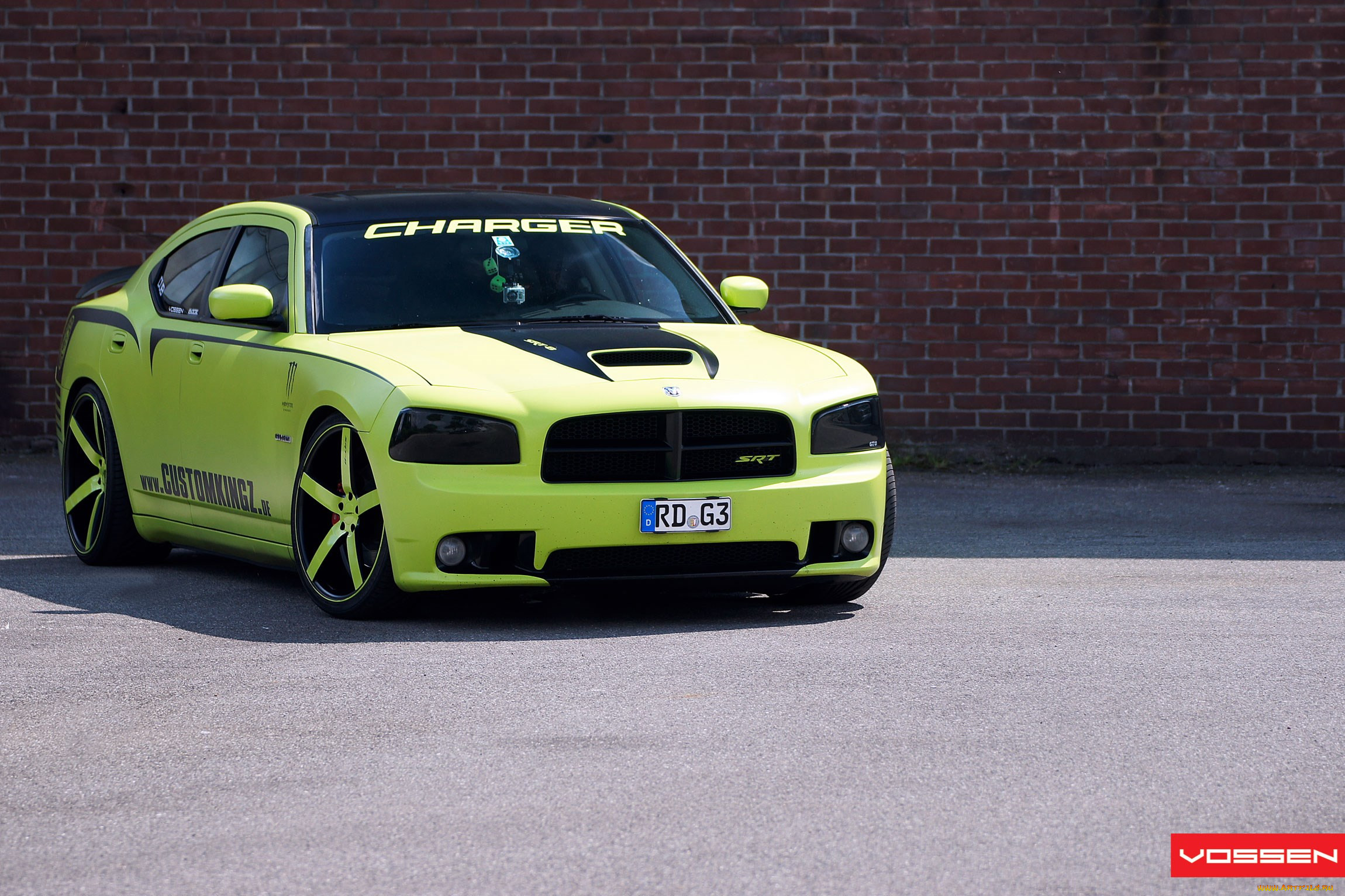 РўСЋРЅРёРЅРіРѕРІС‹Р№ dodge Charger srt8